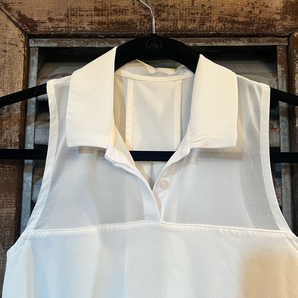 NIKE-Dry Fit Women’s Sleeveless Collard Golf Shirt - Picture 3 of 5